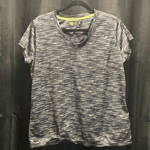 women’s active wear t-shirt